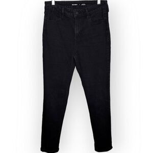 Old Navy High Rise Straight Jean in Black Jack size 6